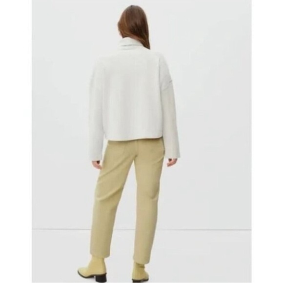 Everlane Gray Knit Sweater - Picture 2 of 9